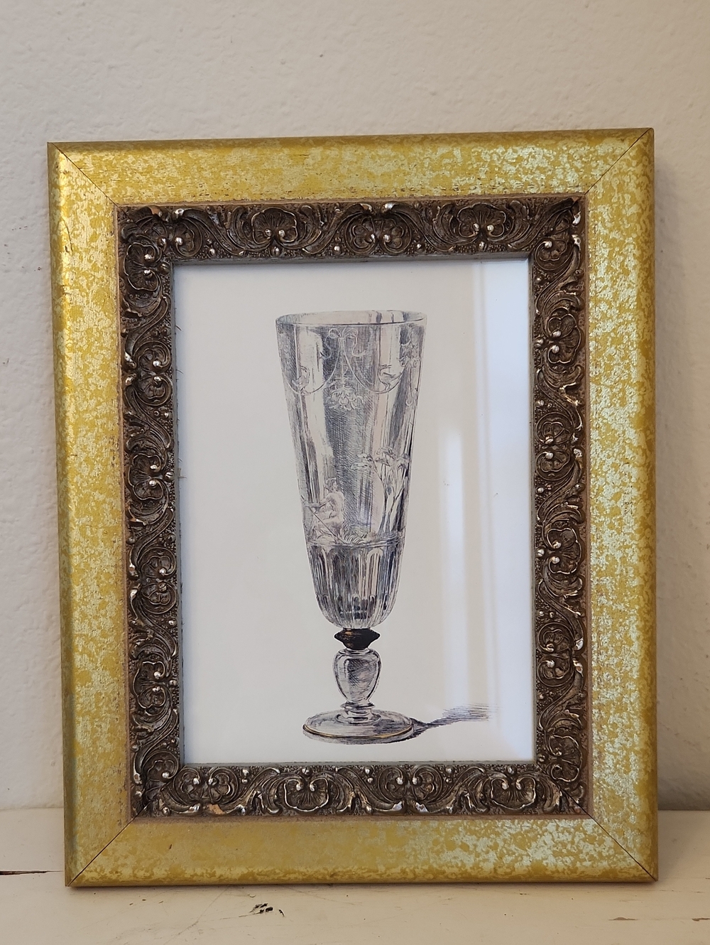 ♤ Gold Ornate Framed Glass Print - Unbranded
